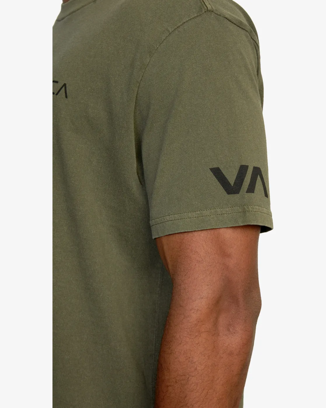 Big Pin Workout Shirt - Olive