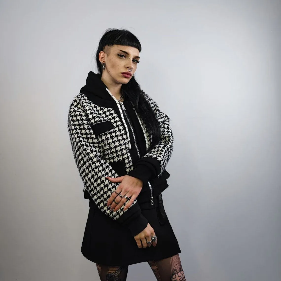 Hounds-tooth cropped jacket woolen dog-tooth bomber crop rocker check coat hooded varsity in black